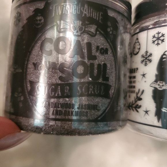 Twisted Allure Coal For your Soul & Killer Christmas Sugar Scrub Set - Picture 4 of 6